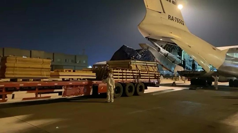 跨國包機